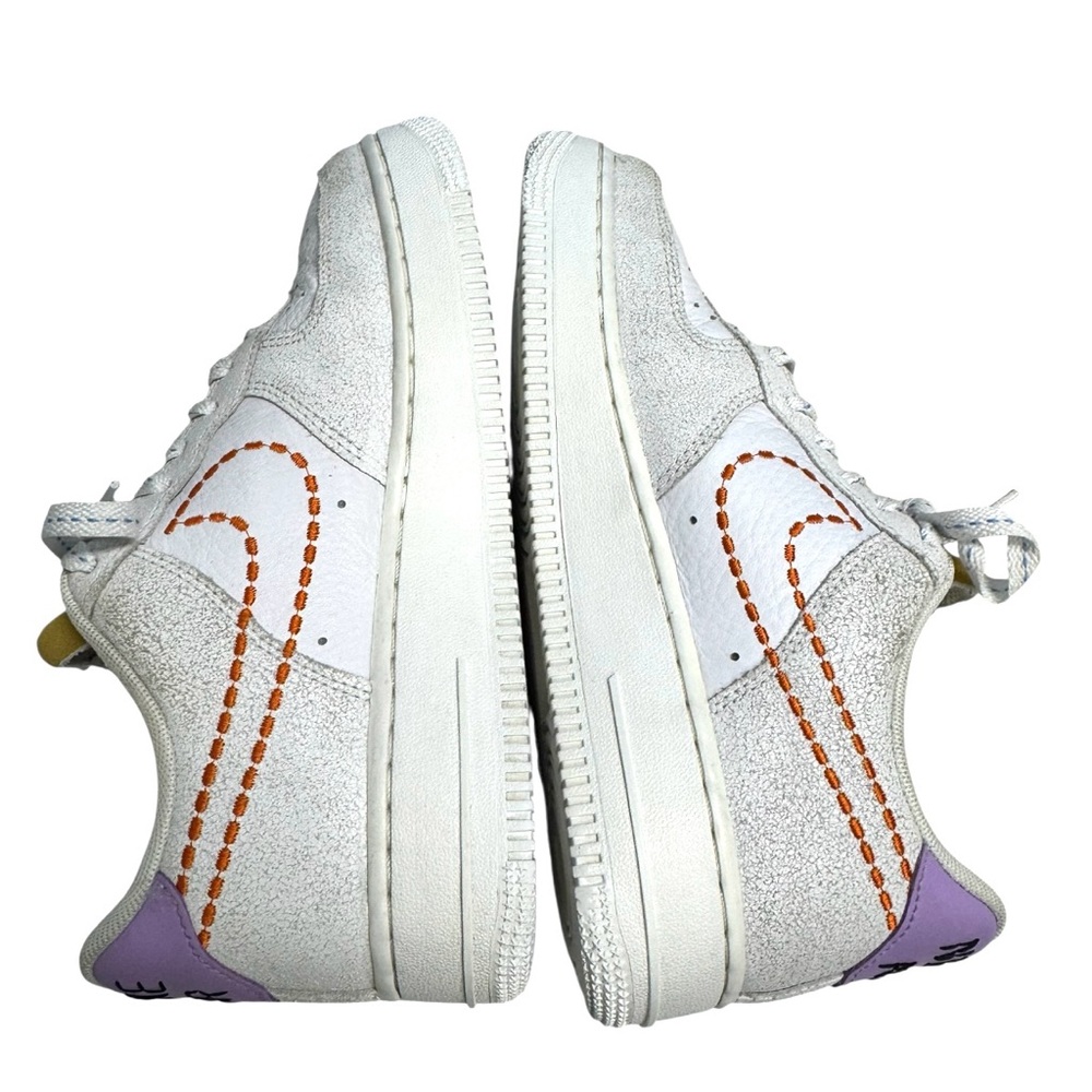 Nike Women’s Air Force 1 White Embroidered Sneakers Size 7.5 - Picture 3 of 6
